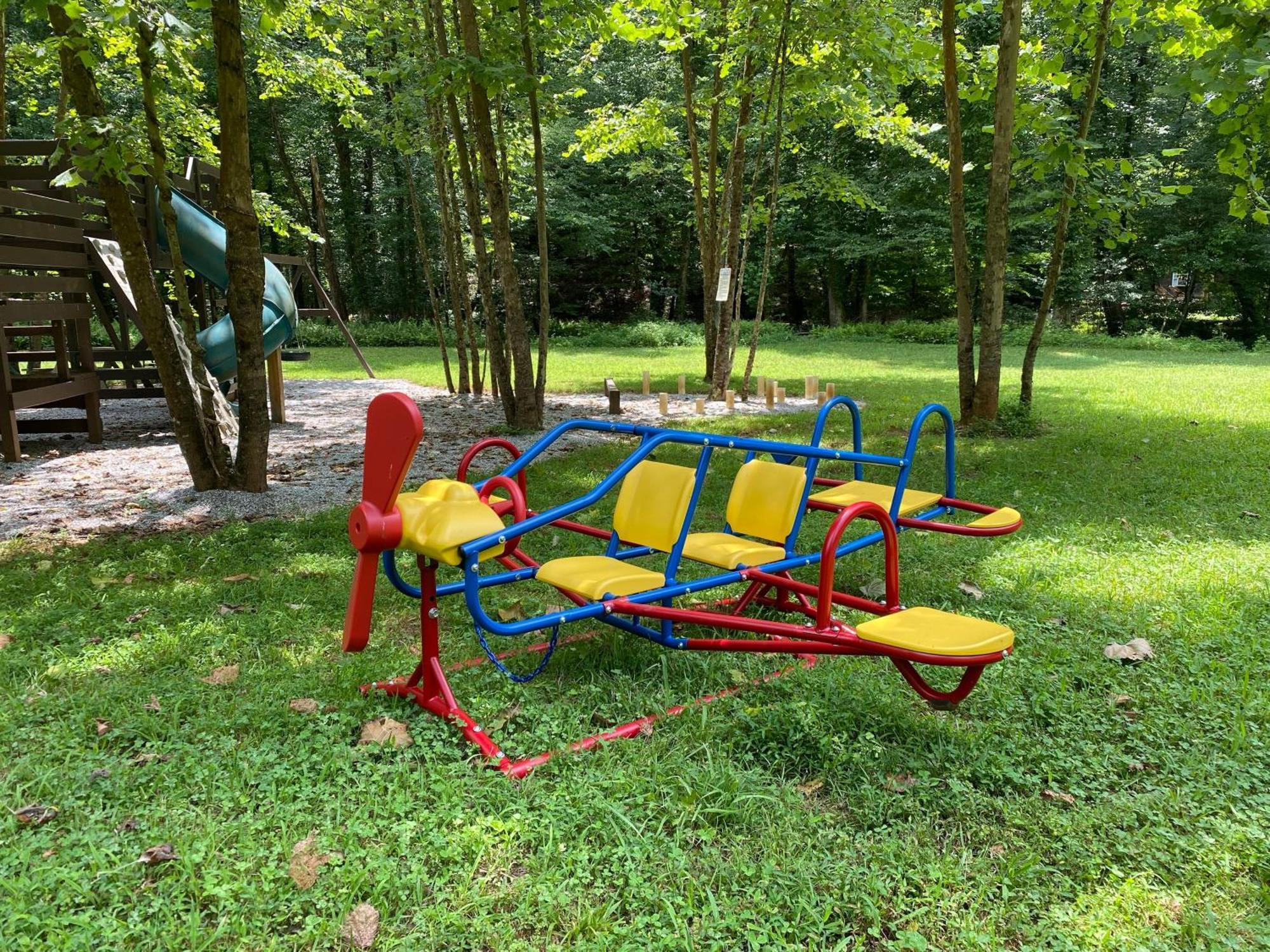 The Big Little Cabin - Hot Tub & Playground Dahlonega Buitenkant foto