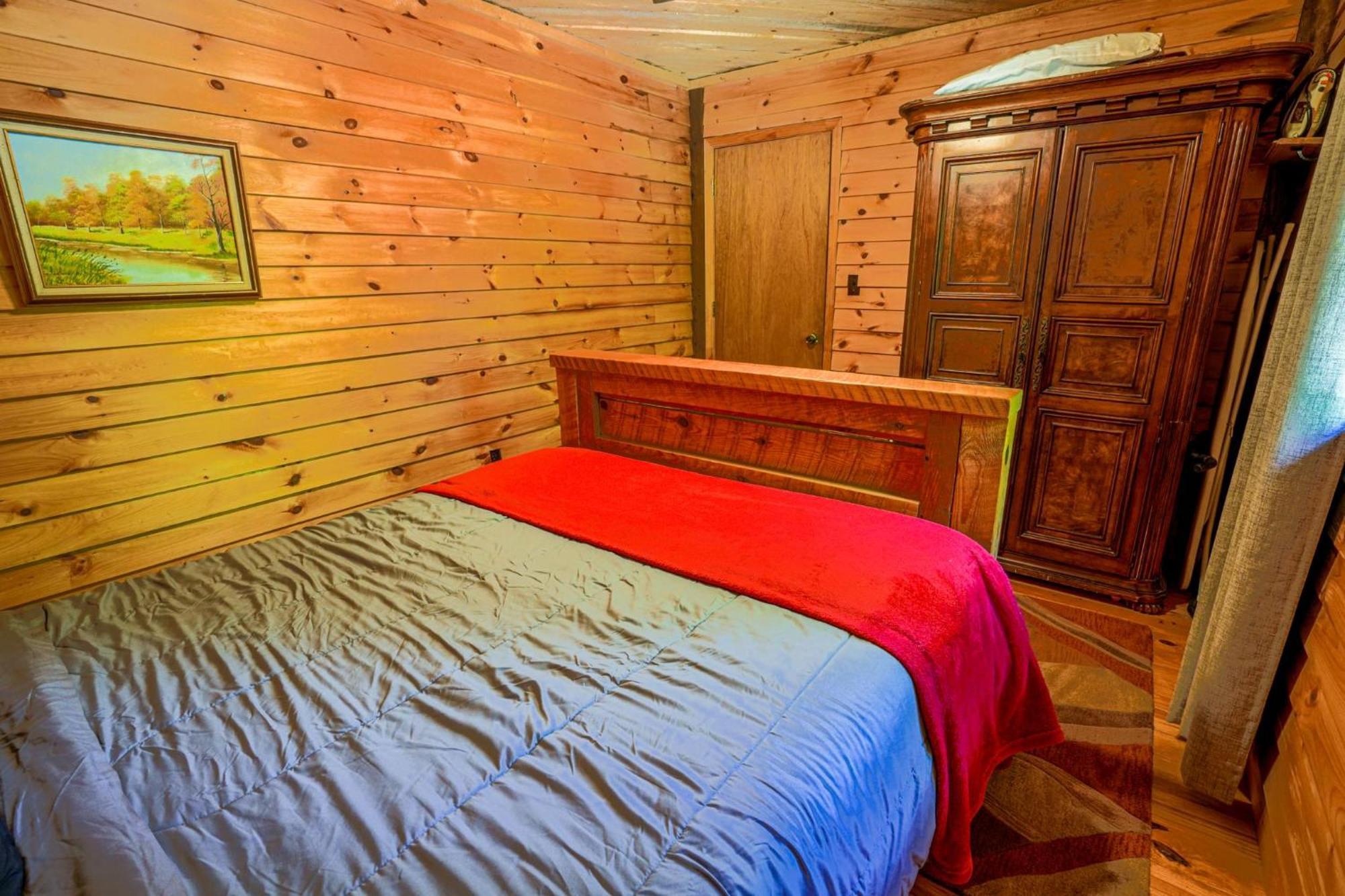 The Big Little Cabin - Hot Tub & Playground Dahlonega Buitenkant foto