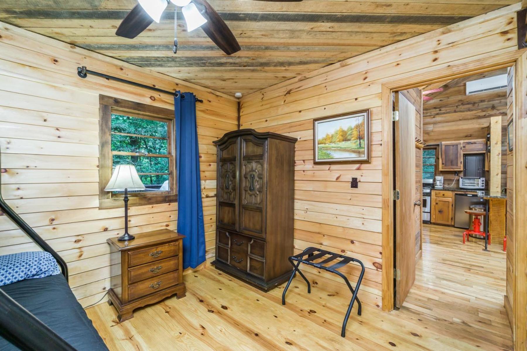 The Big Little Cabin - Hot Tub & Playground Dahlonega Buitenkant foto