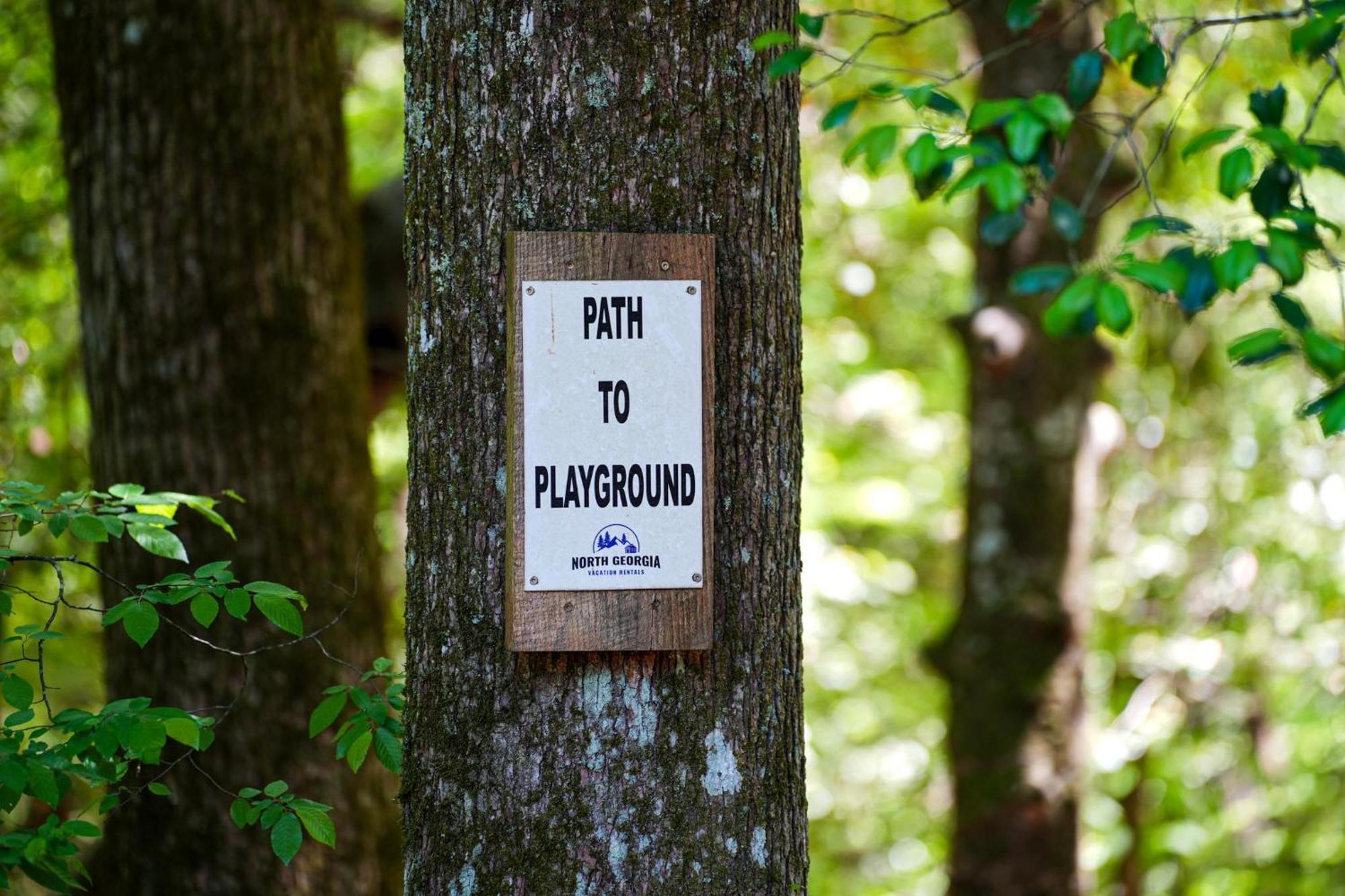 The Big Little Cabin - Hot Tub & Playground Dahlonega Buitenkant foto