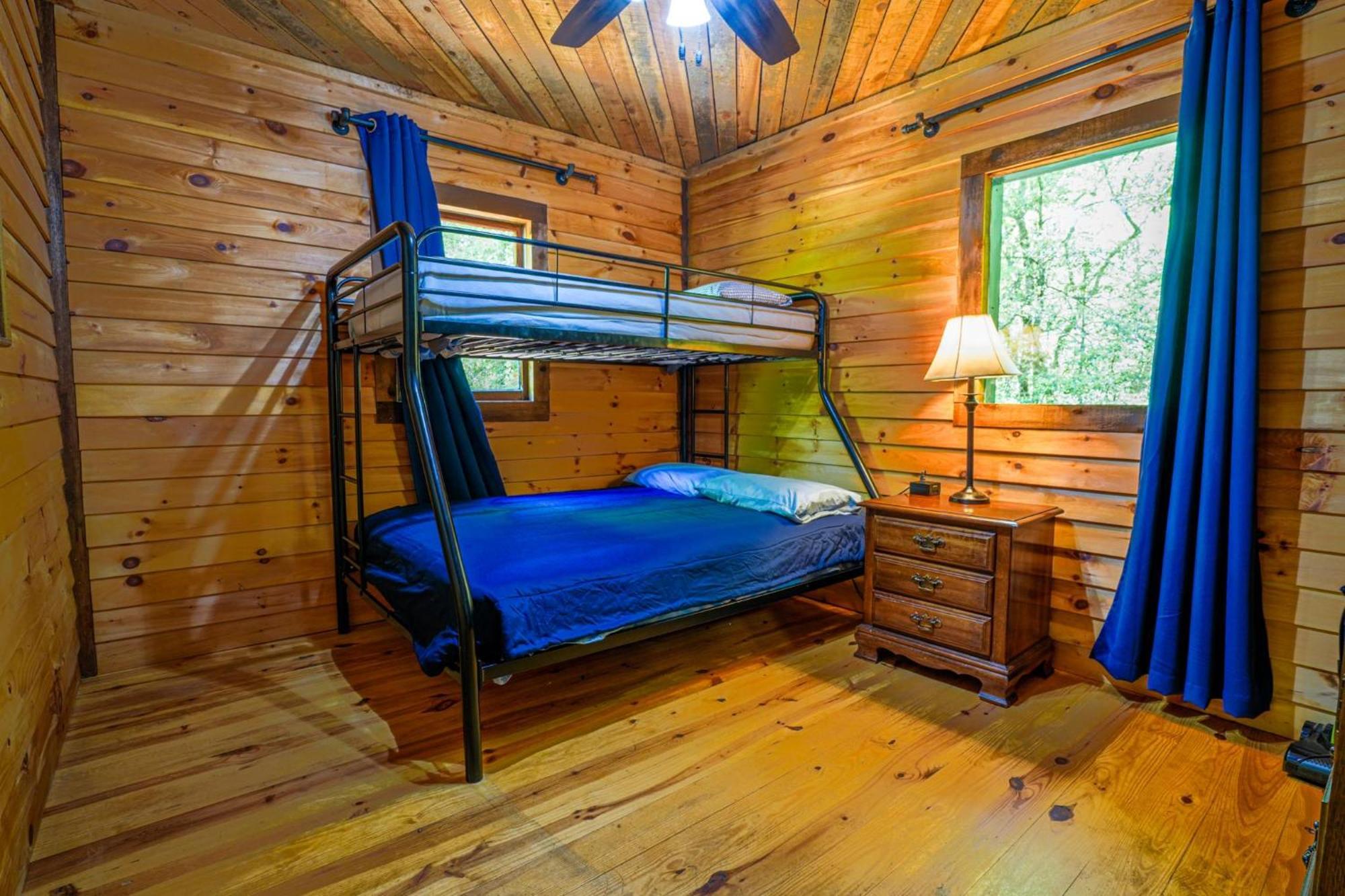 The Big Little Cabin - Hot Tub & Playground Dahlonega Buitenkant foto