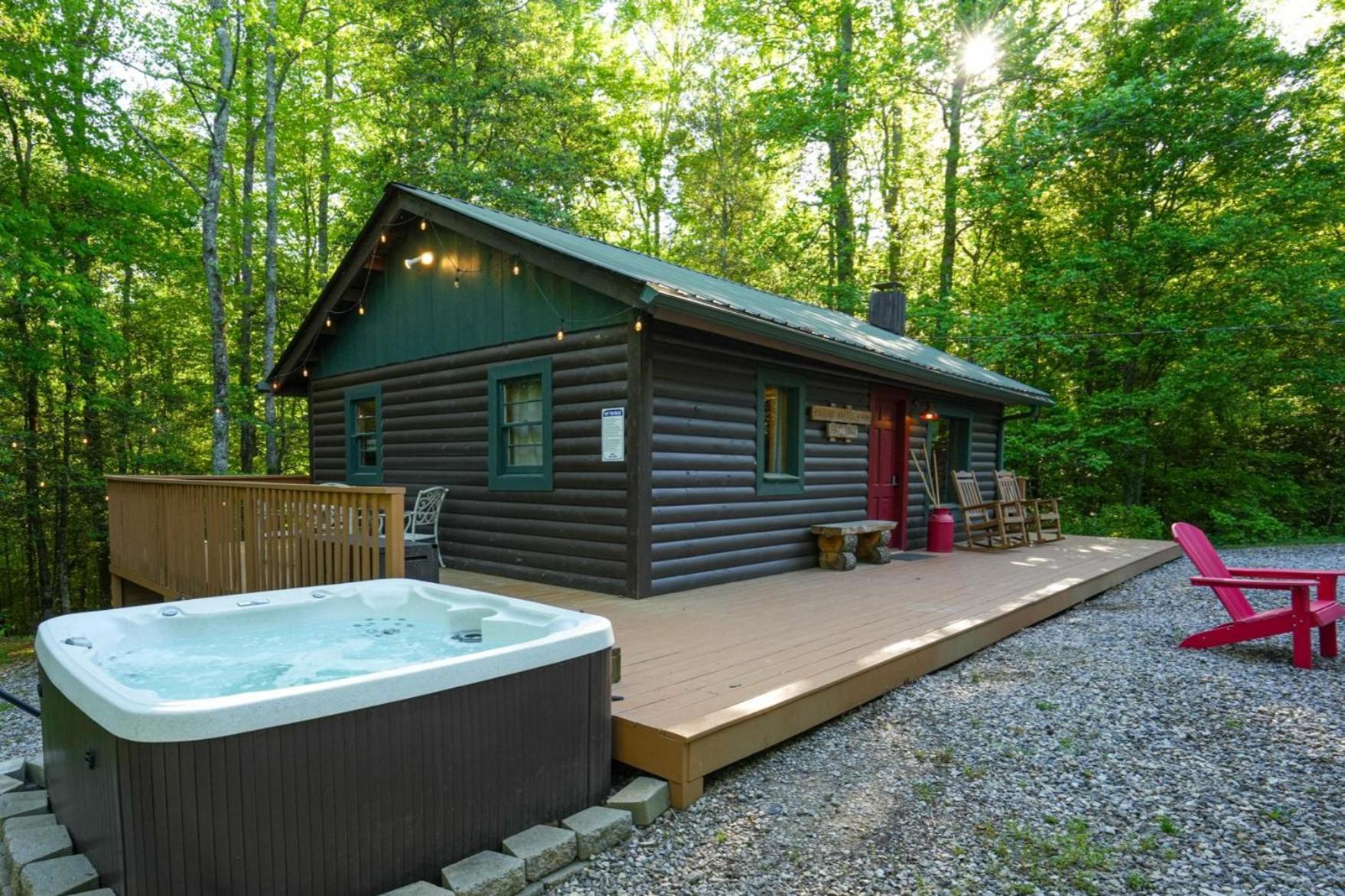 The Big Little Cabin - Hot Tub & Playground Dahlonega Buitenkant foto
